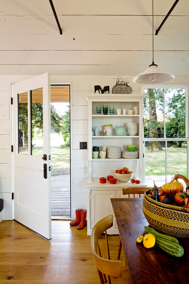 Kitchen - farmhouse kitchen idea in Portland with open cabinets