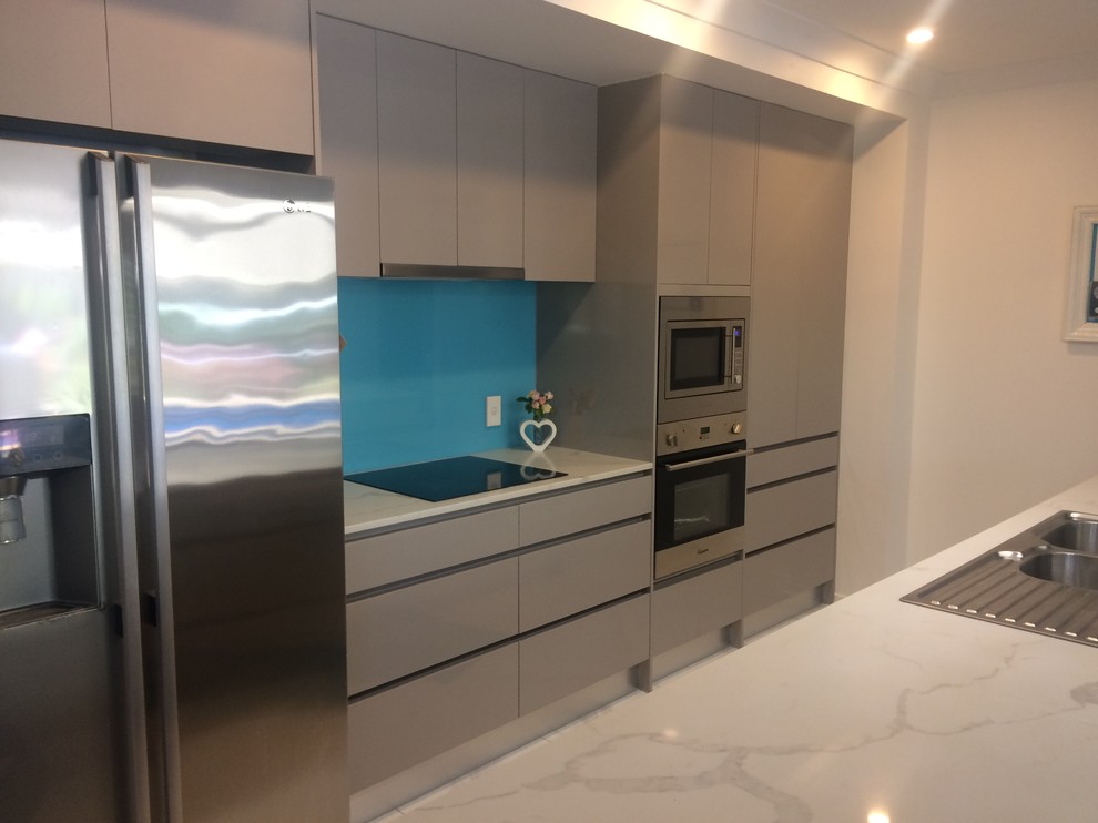 Toowong Unit Kitchen - Contemporary - Kitchen - Brisbane ...