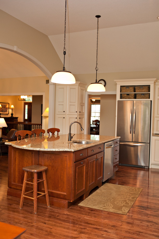 Traditional and Timeless Kitchen in Illinois Traditional Kitchen