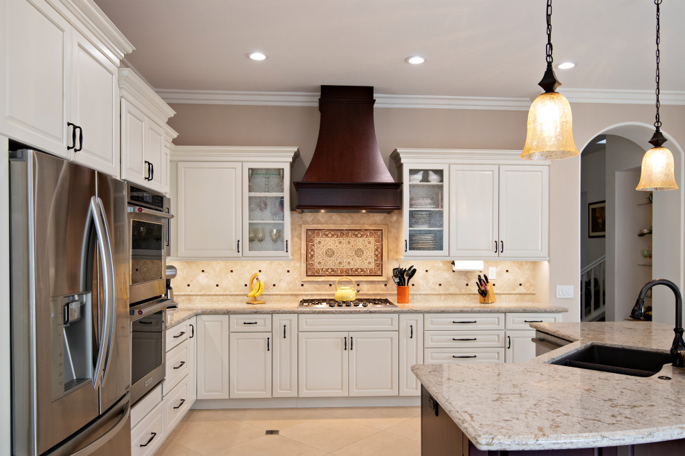 Traditional Carlsbad Kitchen Great Room - Traditional - Kitchen - San ...