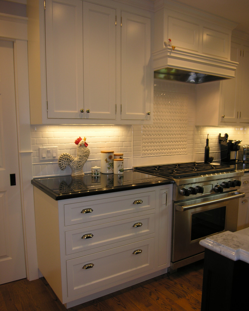 Traditional Country Kitchen in Black and White - Traditional - Kitchen ...