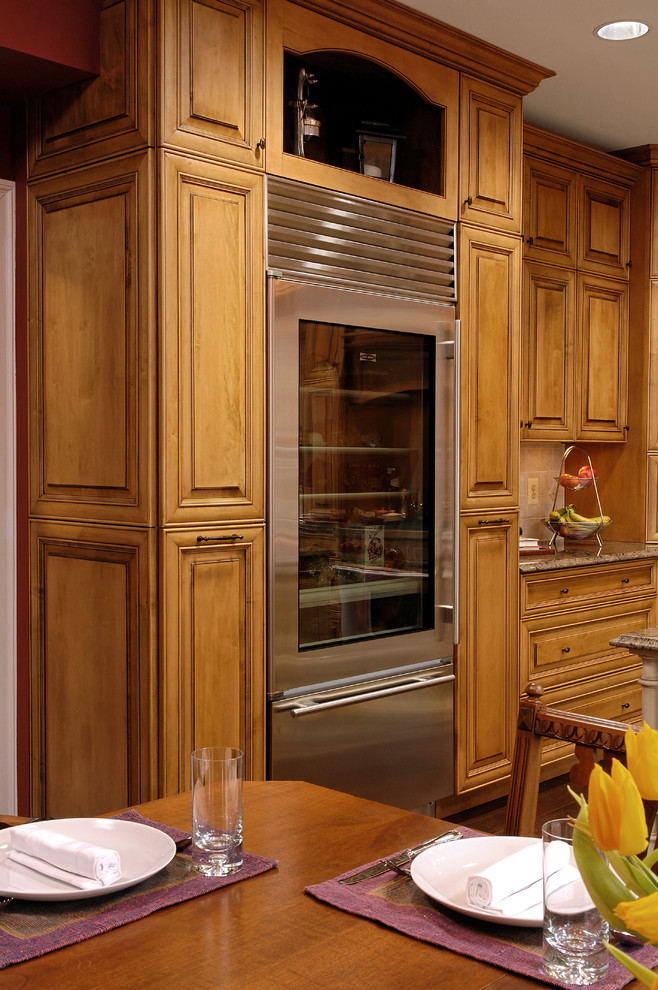 Traditional Dramatic Traditional Kitchen DC Metro by The