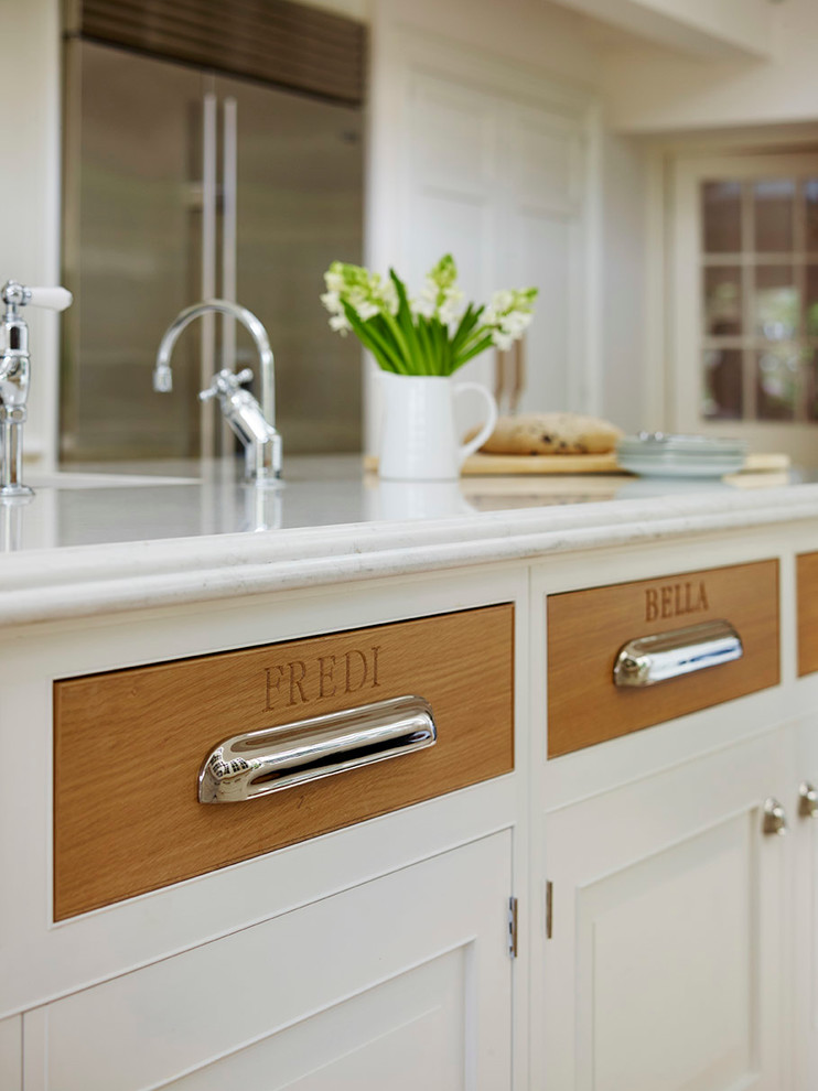 Traditional Hand Painted Kitchen, English Classic style Contemporary