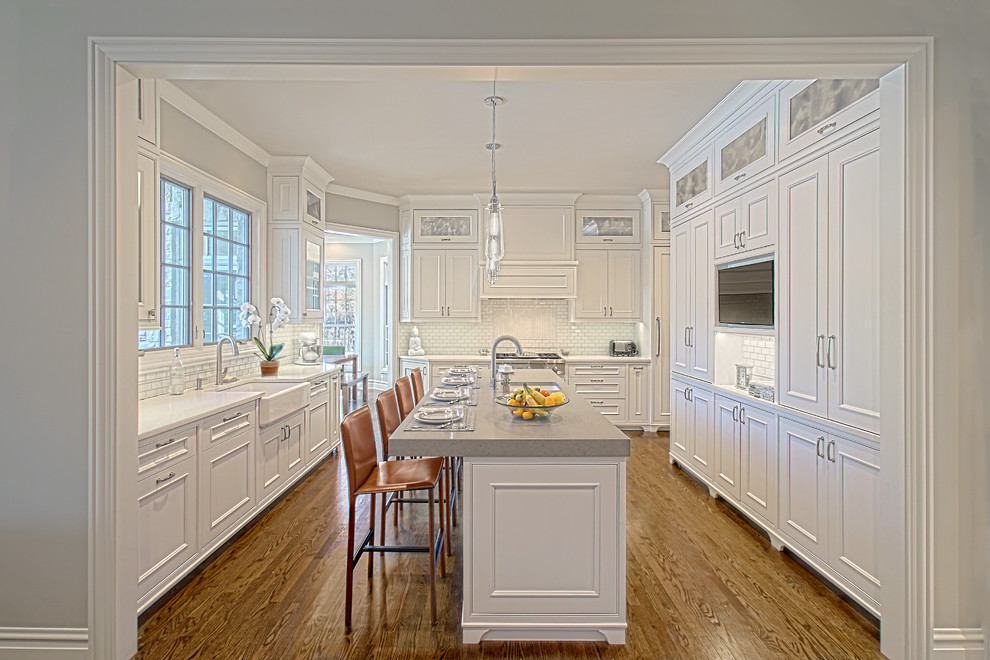 Traditional Kitchen Transitional Kitchen Chicago By Benvenuti And Stein Houzz