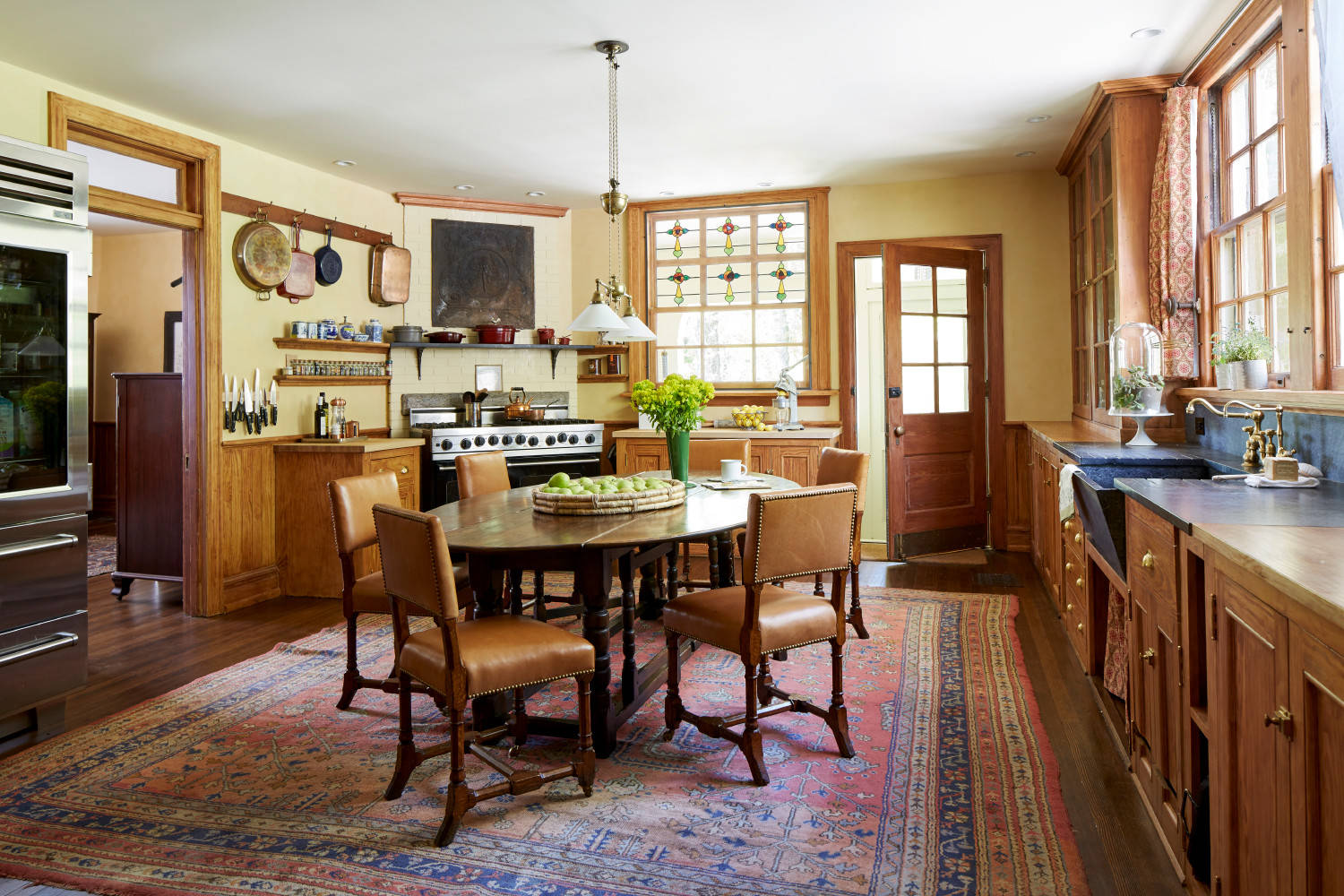 Traditional Kitchen Degraw And Dehaan Architects Img~31d16b3107c5b2d2 14 0143 1 2ced0e8 