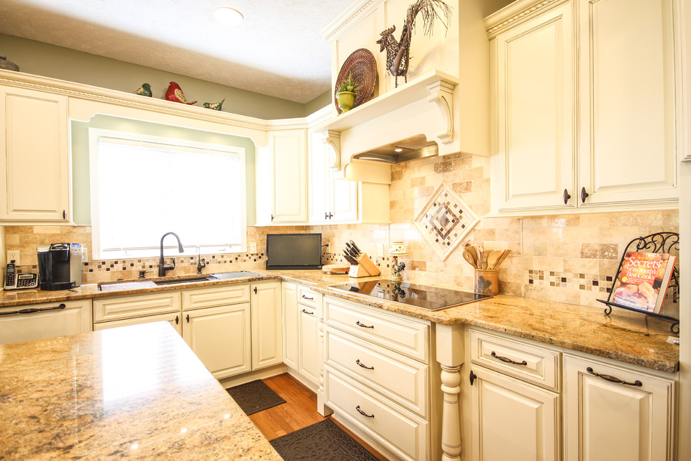 Traditional Kitchen French Country Kitchen Detroit Houzz