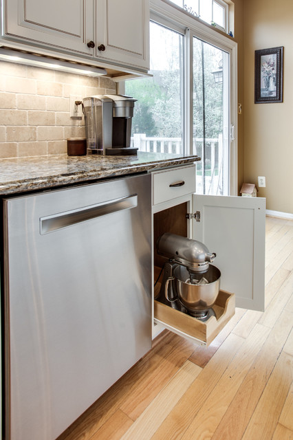 Traditional Kitchen Remodel Frederick Md By Reico Kitchen Bath American Traditional Kitchen Dc Metro By Reico Kitchen Bath