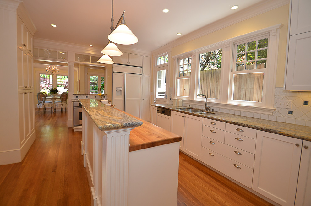 Inspiration for a classic kitchen in San Francisco.