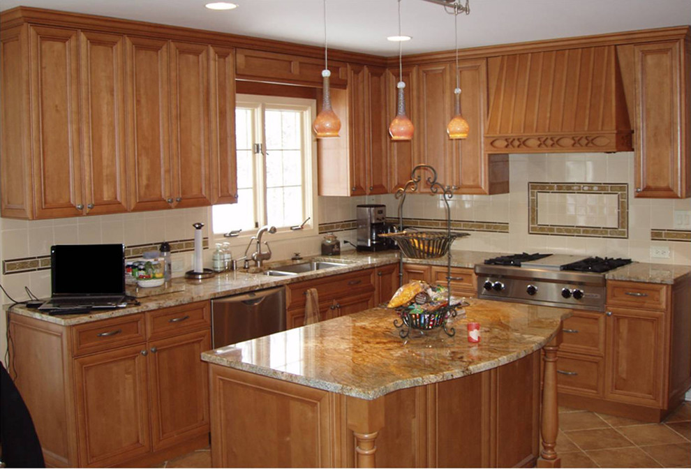 Traditional Kitchens Traditional Kitchen Chicago by Apex