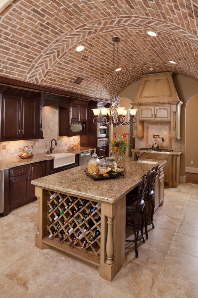 Inspiration for a classic kitchen in Houston.