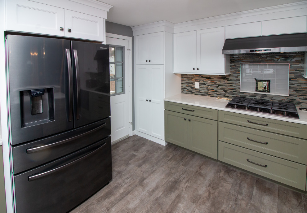 Traditional Yorktowne TwoToned Kitchen Remodel with Boticelli Quartz