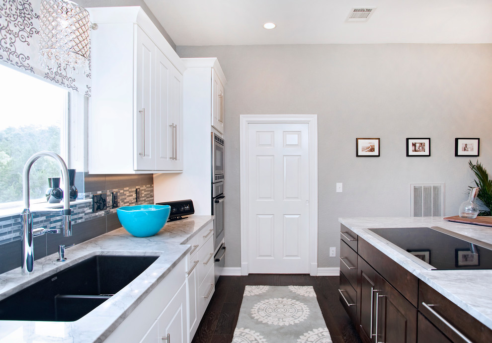 Espresso and White Kitchen Table: Stylish Elegance for Your Modern Kitchen