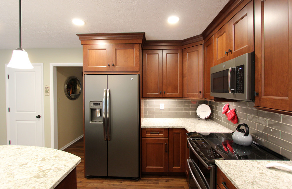 Upgrade Your Kitchen with Stunning Cherry and White