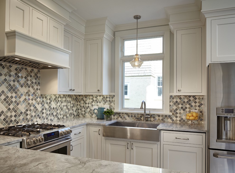 Transitional North Shore Kitchen - Transitional - Kitchen - Chicago ...