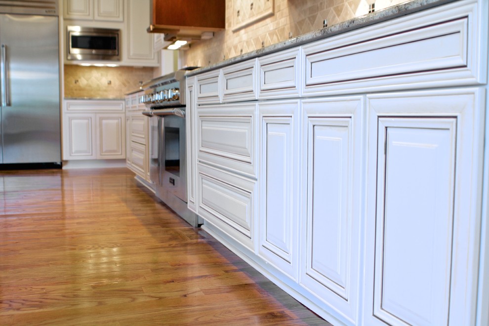 Example of a large classic kitchen design in Charlotte