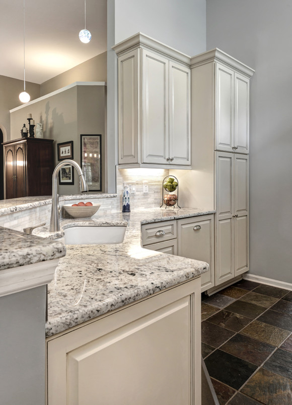 Truwood Kitchen Charleston By Kitchens Baths Beyond Houzz