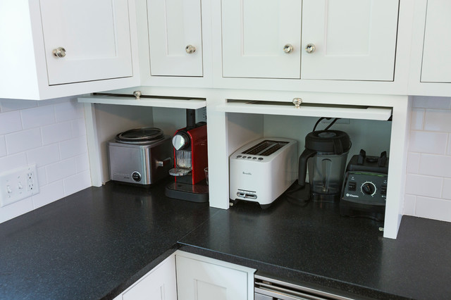 Tudor Renovation & Addition - Contemporáneo - Cincinnati - de Alto