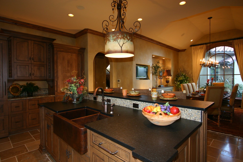 Inspiration for a classic kitchen in Omaha.