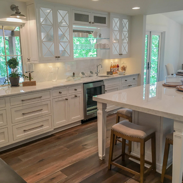 Two Island Kitchen featuring Acid Washed Hood & Top Classique Chic