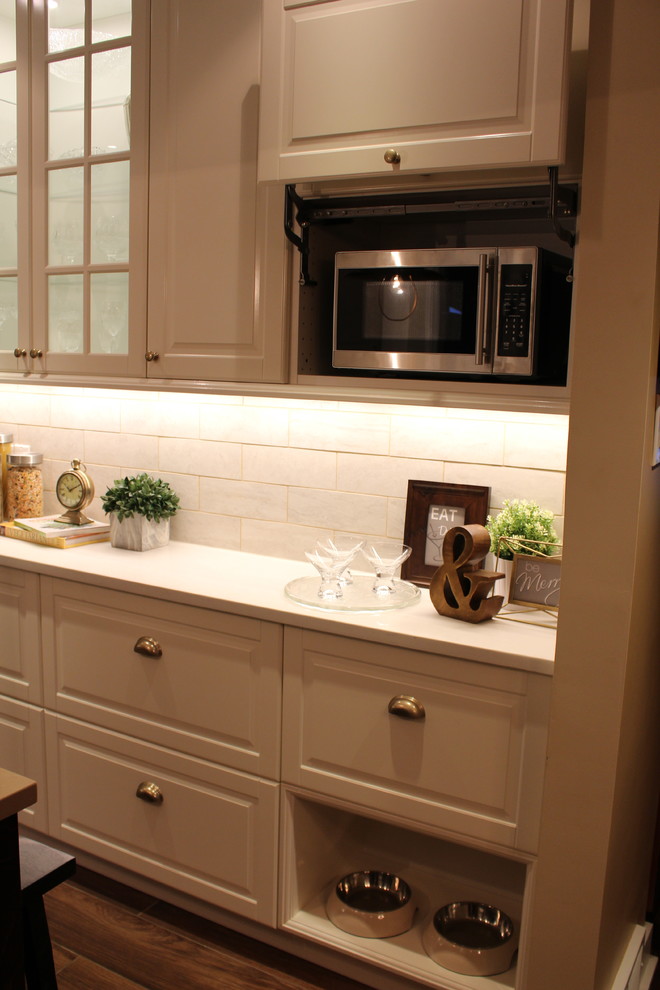 Two tone kitchen with custom island - Traditional - Kitchen - Montreal