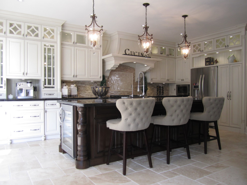 Two-tone kitchens and Glazed kitchens - Transitional - Kitchen - Toronto - by Signature Custom ...