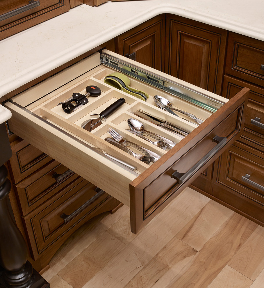 Two-Toned Country Kitchen with Island - Traditional - Kitchen - New ...