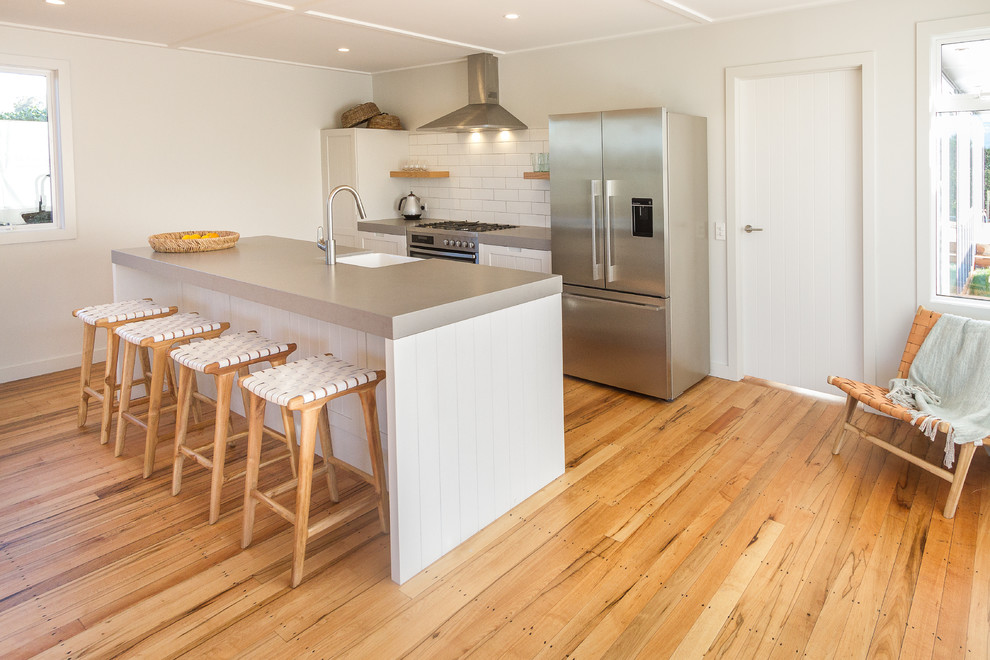 U Project Shabbychic Style Kitchen NapierHastings by Rabbitte Joinery Houzz