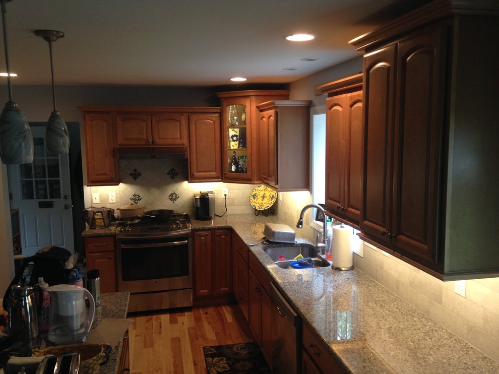 Under cabinet LED lighting with in glass LED accent lighting - Traditional - Kitchen - Boston ...