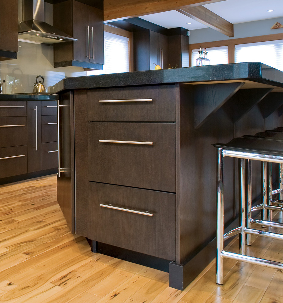 Understated Elegance Contemporary Kitchen Edmonton by Huntwood