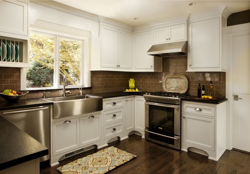 Updated Traditional - Traditional - Kitchen - Portland - by Urban I.D