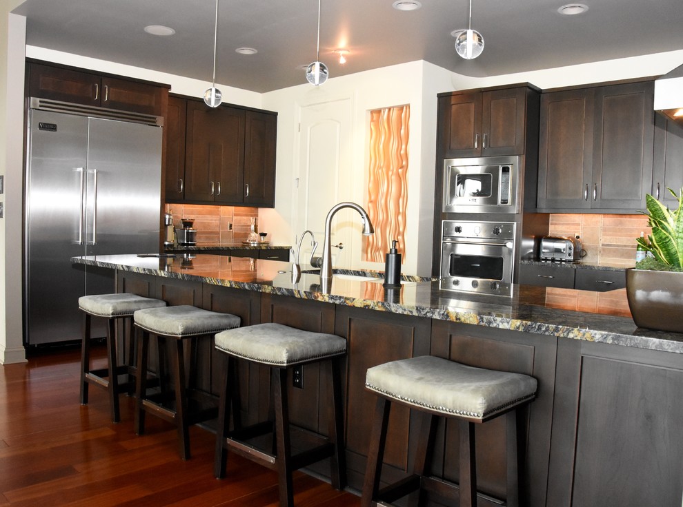 This is an example of a contemporary kitchen in Charlotte.