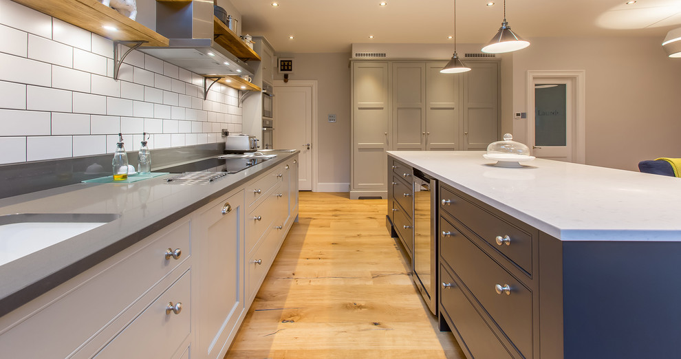 Transitional kitchen photo in Hertfordshire