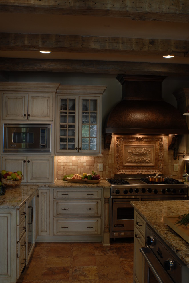 Example of a mountain style kitchen design in Charlotte