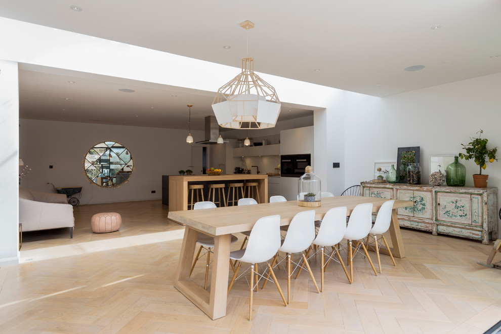 Design ideas for a contemporary dining room in London.