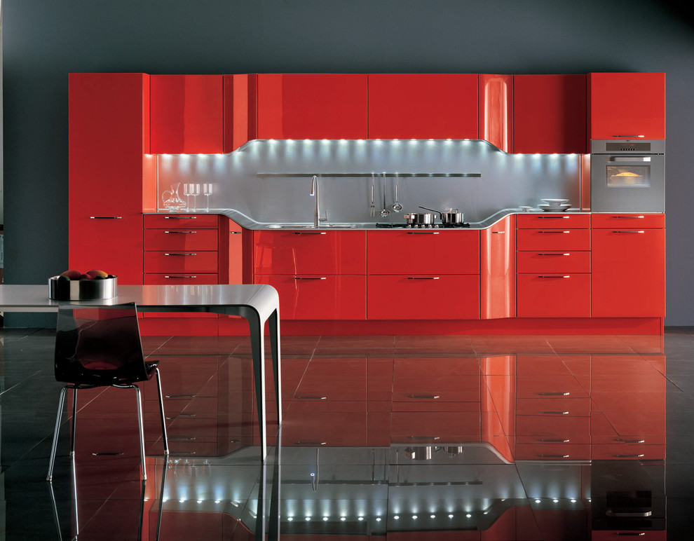 Example of a trendy kitchen design in Los Angeles