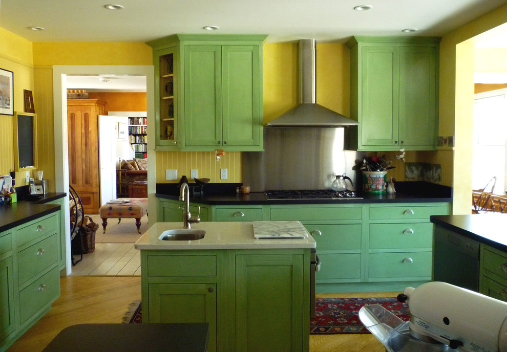 Vermont Farmhouse Farmhouse Kitchen Burlington by Amber Hodgins