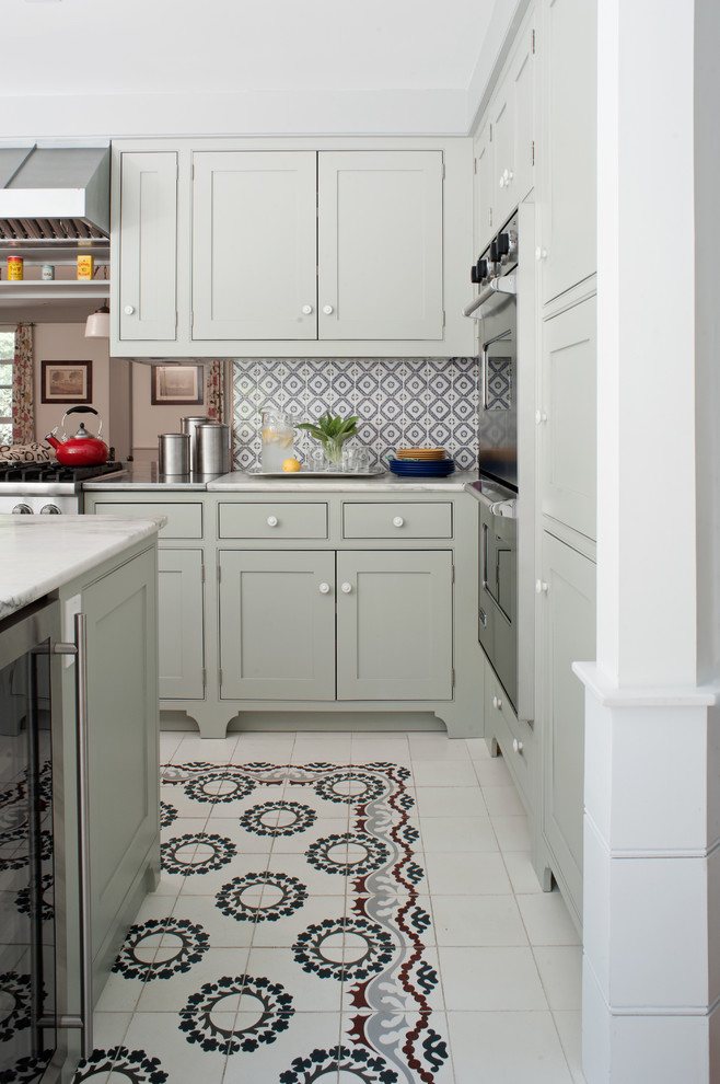 Design ideas for a rural kitchen in Burlington with multi-coloured splashback, beaded cabinets and grey cabinets.