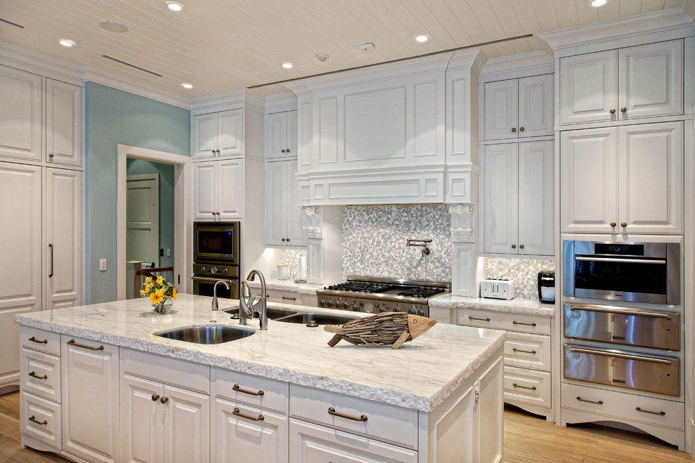 Vero Beach Traditional Kitchen Miami by Busby