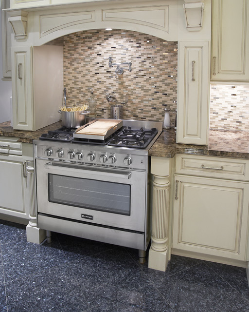 Verona Ranges across the country Transitional Kitchen New York