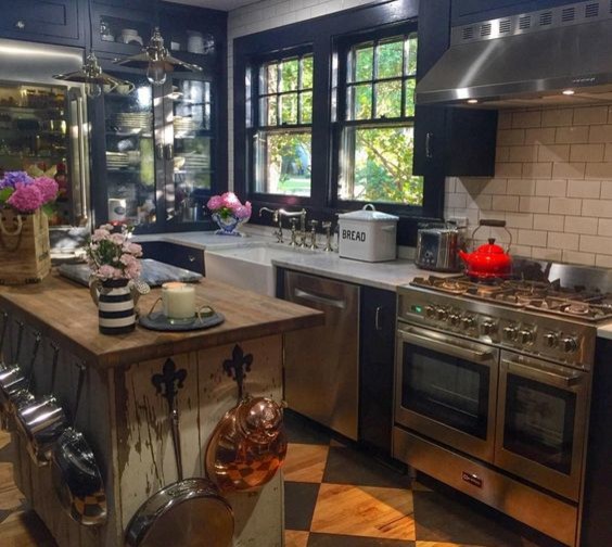 Verona Ranges in Kitchen Environments Country Kitchen New York