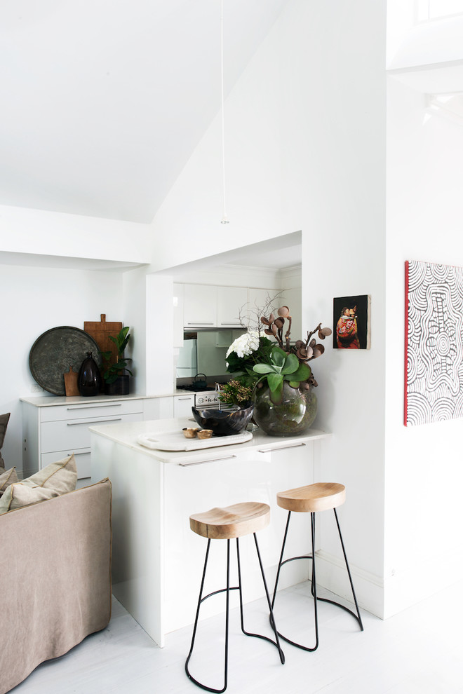 Inspiration for an eclectic kitchen remodel in Sydney