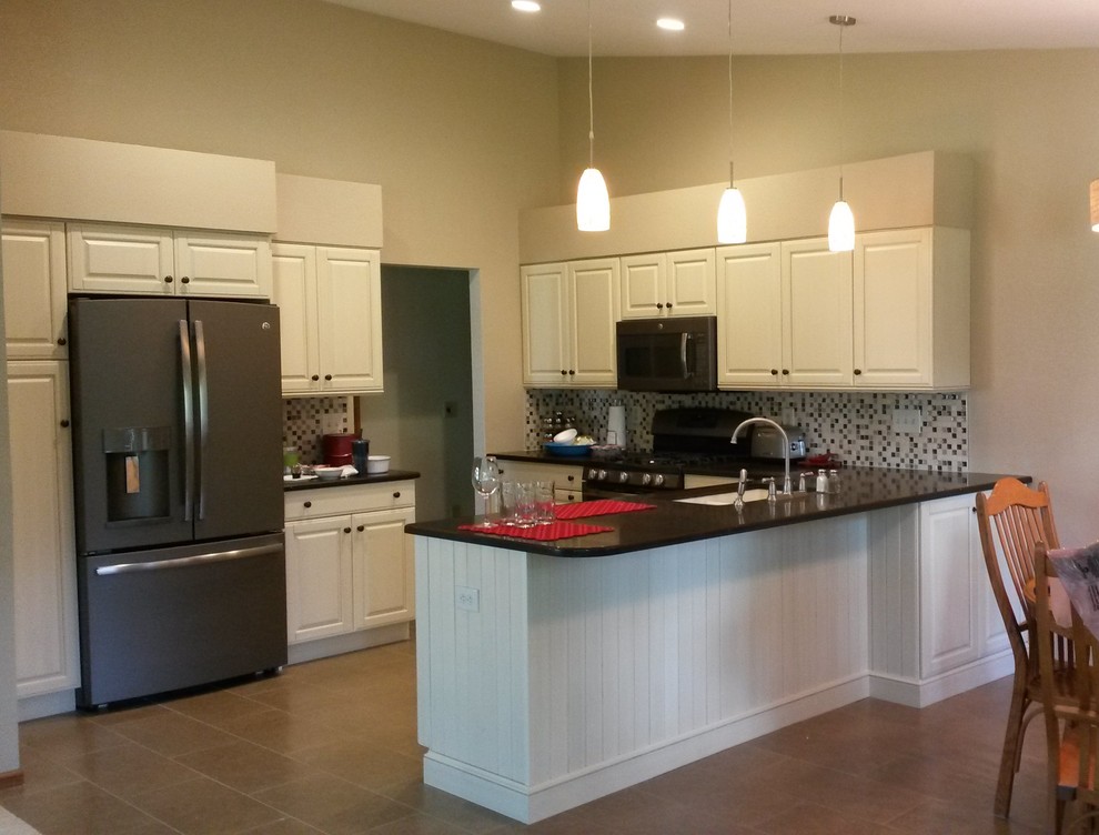 Vintage White, Brookhaven Traditional Kitchen Denver by Imagine