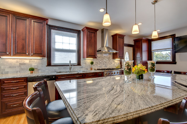 Viscont White Granite Countertops With Cherry Cabinets Contemporaneo Cucina Boston Di Stone Projects Houzz