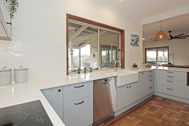 VJ Cabinetry - Country - Kitchen - Brisbane - by Brisbane Kitchens and Bathrooms | Houzz AU