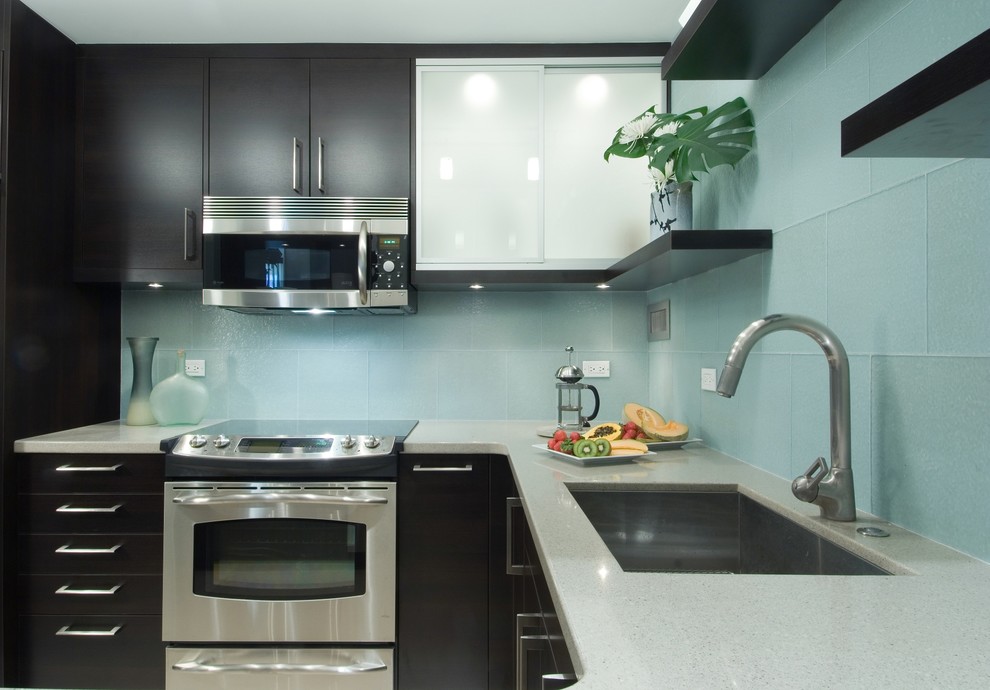 Inspiration for a contemporary kitchen remodel in Hawaii with stainless steel appliances