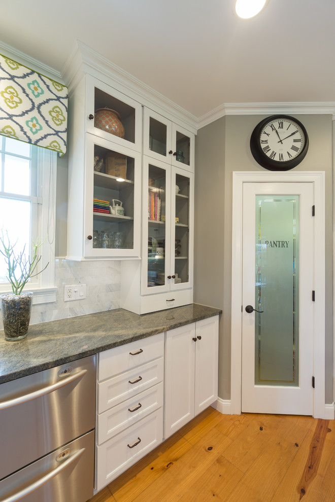 Wakefield, RI - Kitchen Remodel - Traditional - Kitchen ...