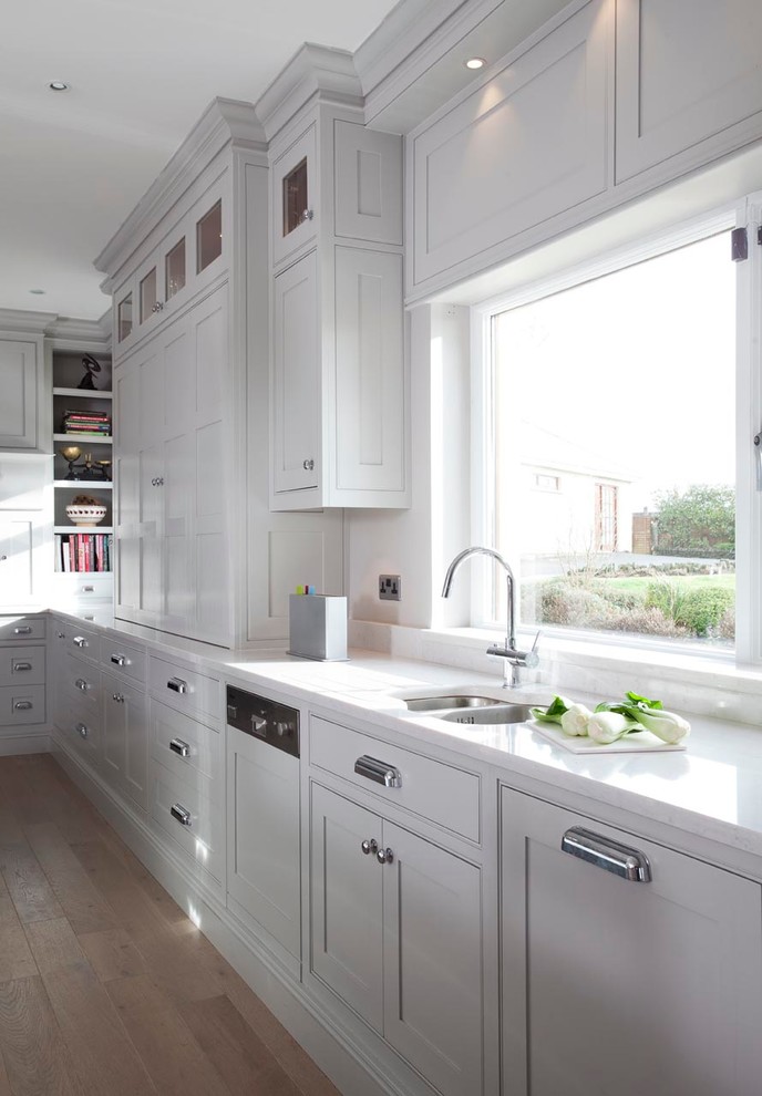 Inspiration for a traditional kitchen in Dublin.