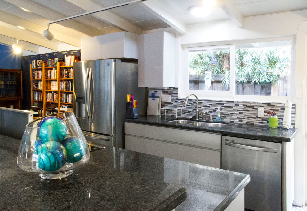 Walker Kitchen & Bathroom Contemporary Kitchen Los Angeles by