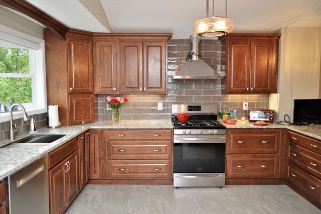 Walkerton In Haas Signature Collection Traditional Style Maple Kitchen Bailey S Cabinets Img~e221818a0ce6b453 4 0917 1 510f4ec 