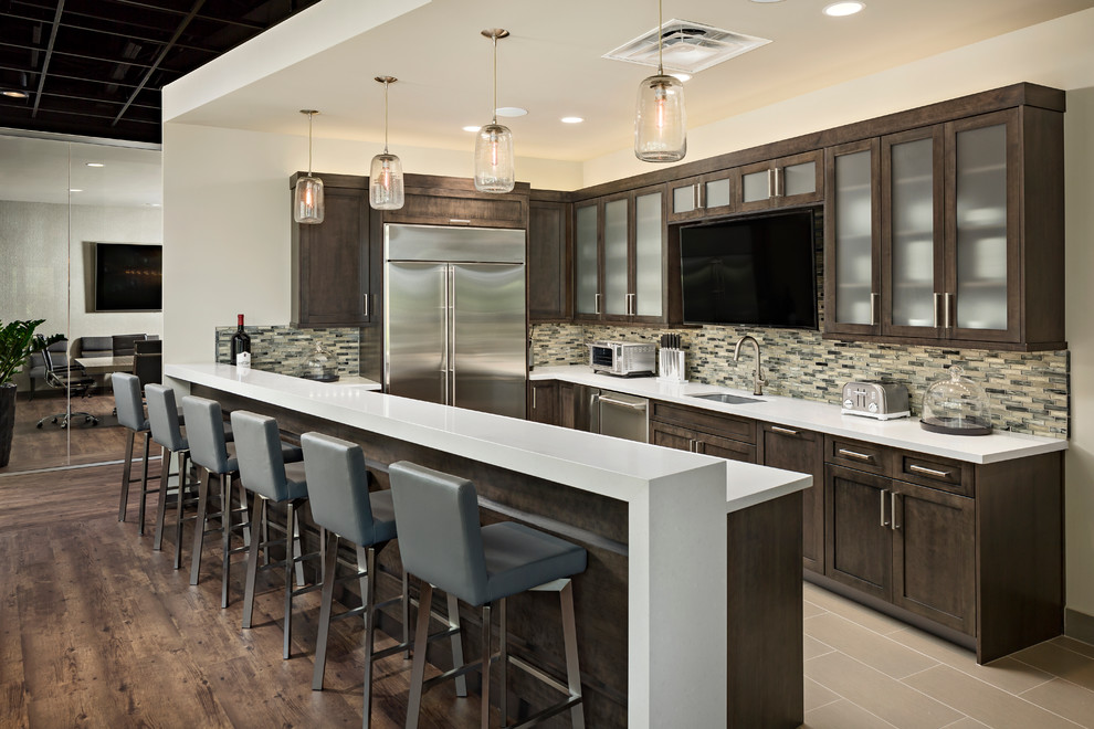 Minimalist kitchen photo in Phoenix